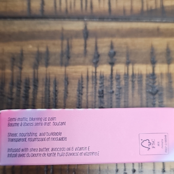 Love‎ Blur Soft Comfort Semi-Matte Lip Balm - Tangy Love NEW - Picture 11 of 12